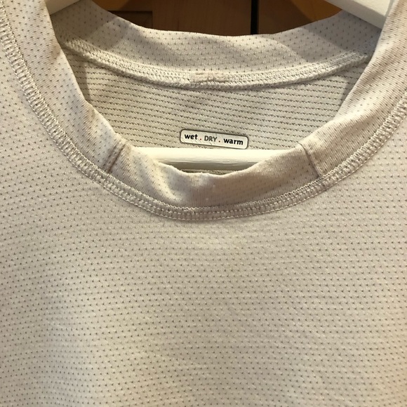 Lululemon workout shirt - Picture 3 of 4